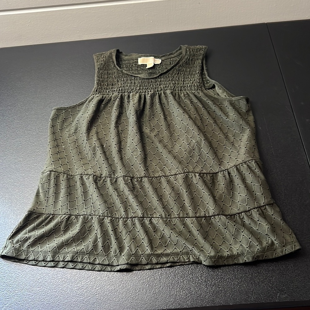 Michael Kors Olive Green Sleeveless Scoop Neck Ruffle Pattern SZ Medium